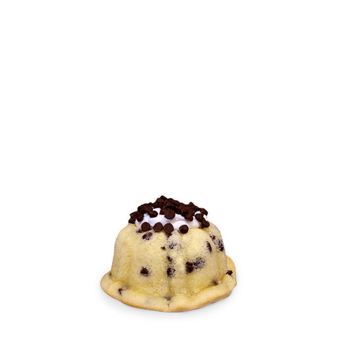 Chocolate chip pound in the shape of a bundt filled with vanilla buttercream and topped with chocolate chips. Serves 1-2. Each Janie's Cake Petite size pound cake is packaged in a clear container with a Janie's logo sticker and yellow and white striped closure sticker.