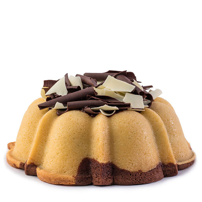 Marbled vanilla and chocolate pound cake in the shape of a bundt filled with chocolate sauce and topped with dark and white chocolate shavings. Serves 12. Oprah's Favorite Things. Packaged in our signature yellow and white striped gift box with a blue bow.