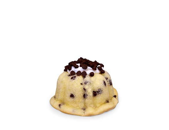 Chocolate chip pound in the shape of a bundt filled with vanilla buttercream and topped with chocolate chips. Serves 1-2. Each Janie's Cake Petite size pound cake is packaged in a clear container with a Janie's logo sticker and yellow and white striped closure sticker.
